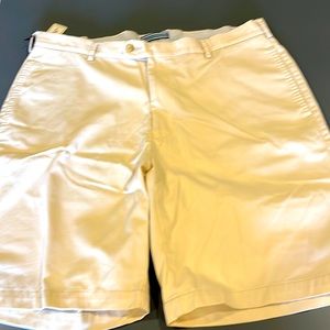 NWT Mens Peter Millar stone chino short. 36  waist,  9 inch inseam. Flat front
